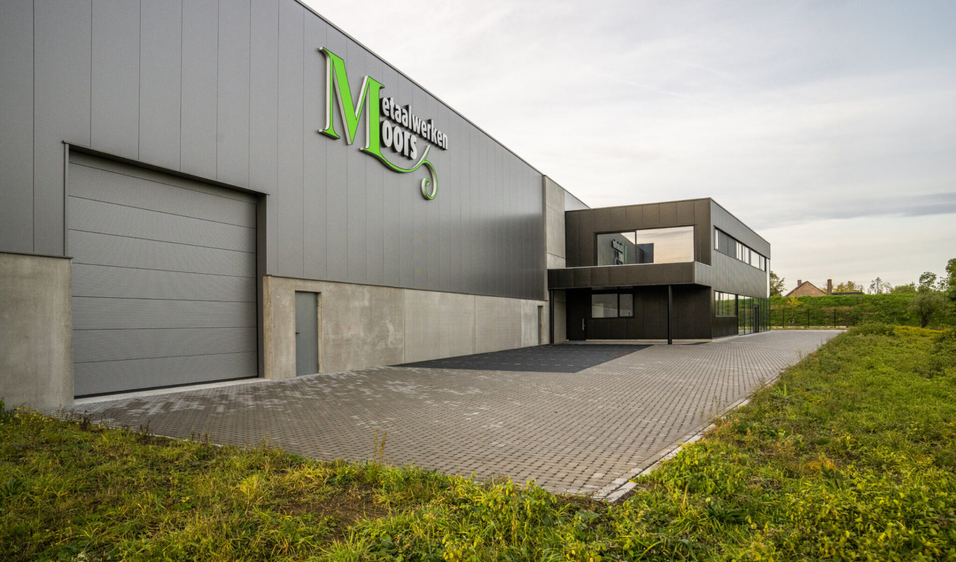 Bedrijfsgebouw Metaalwerken Moors in Bilzen.
