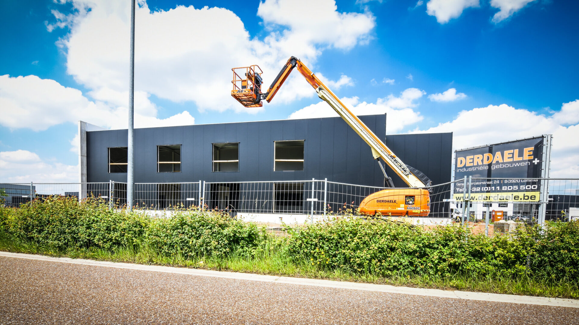 Bedrijfsgebouw E.S. Tooling in Genk.