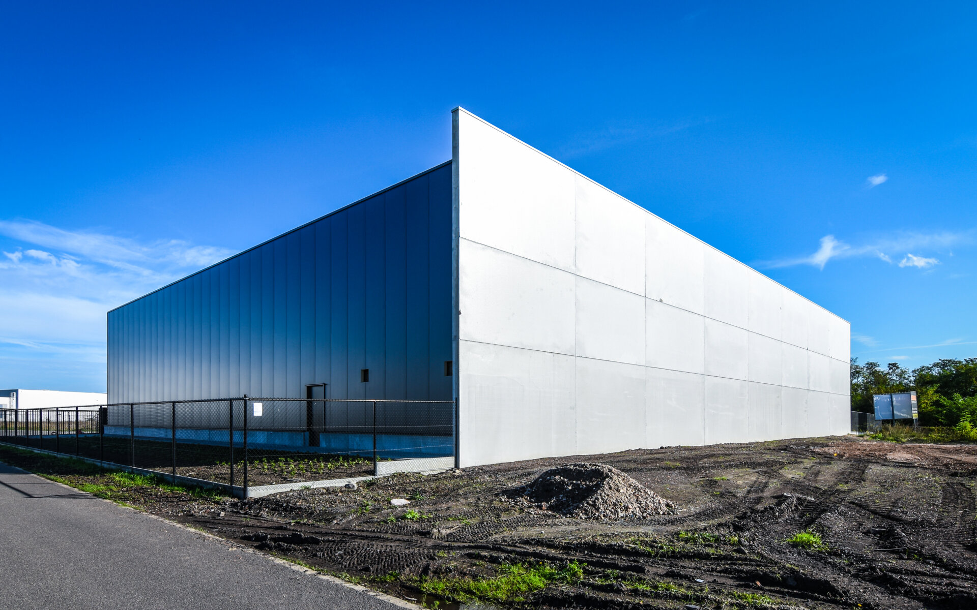 Bedrijfsgebouw E.S. Tooling in Genk.