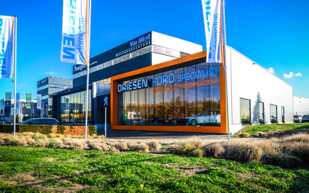 Multifunctioneel bedrijfsgebouw in Lommel