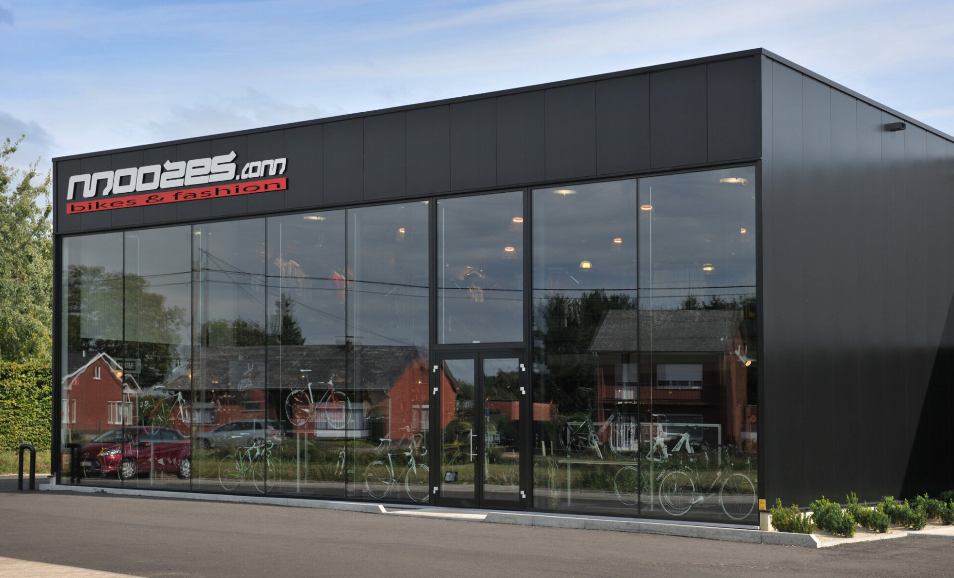 Bedrijfsgebouw Moozes.com in Meerhout.