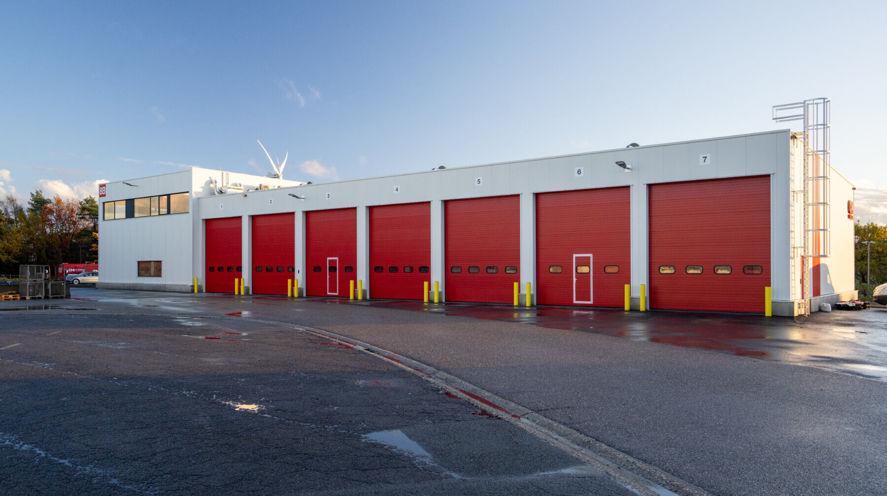 Logistieke servicebouw in Genk