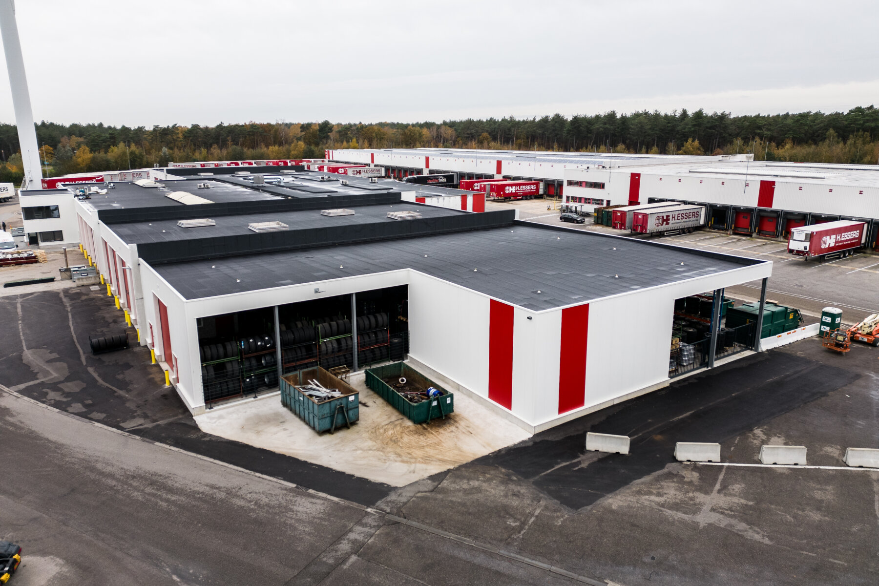 Logistieke servicebouw in Genk