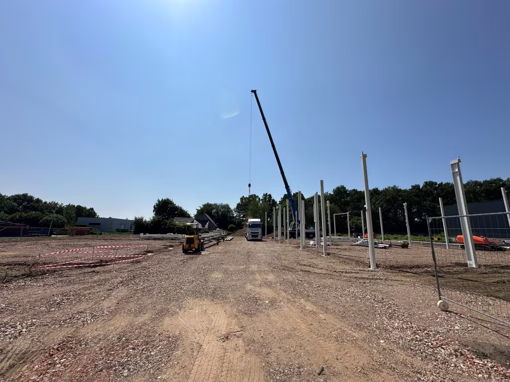 Bedrijvenpark Reservorenstraat in Beringen met zeven KMO units, gebouwd door Derdaele+